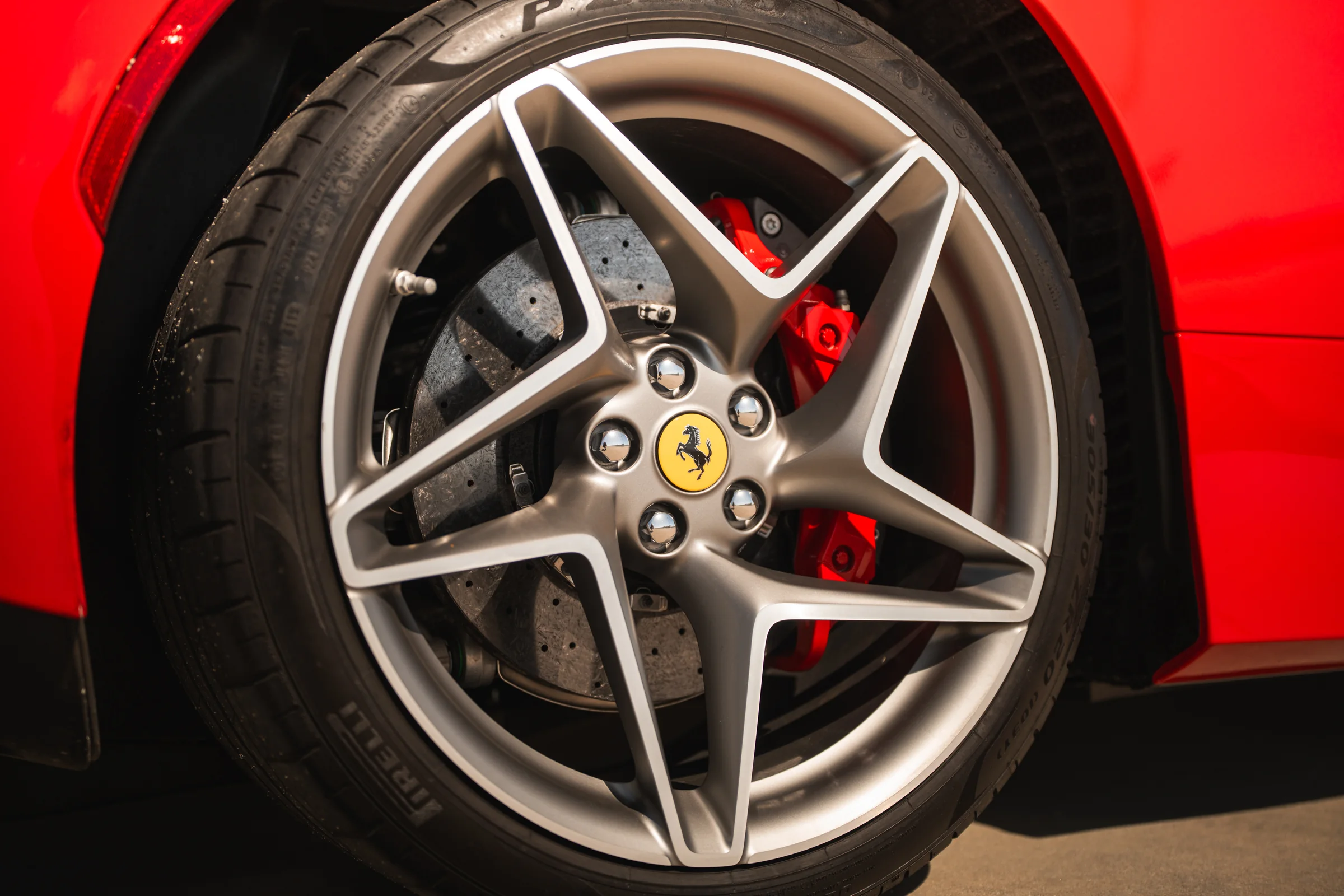Ferrari F8 Tributo — image 7