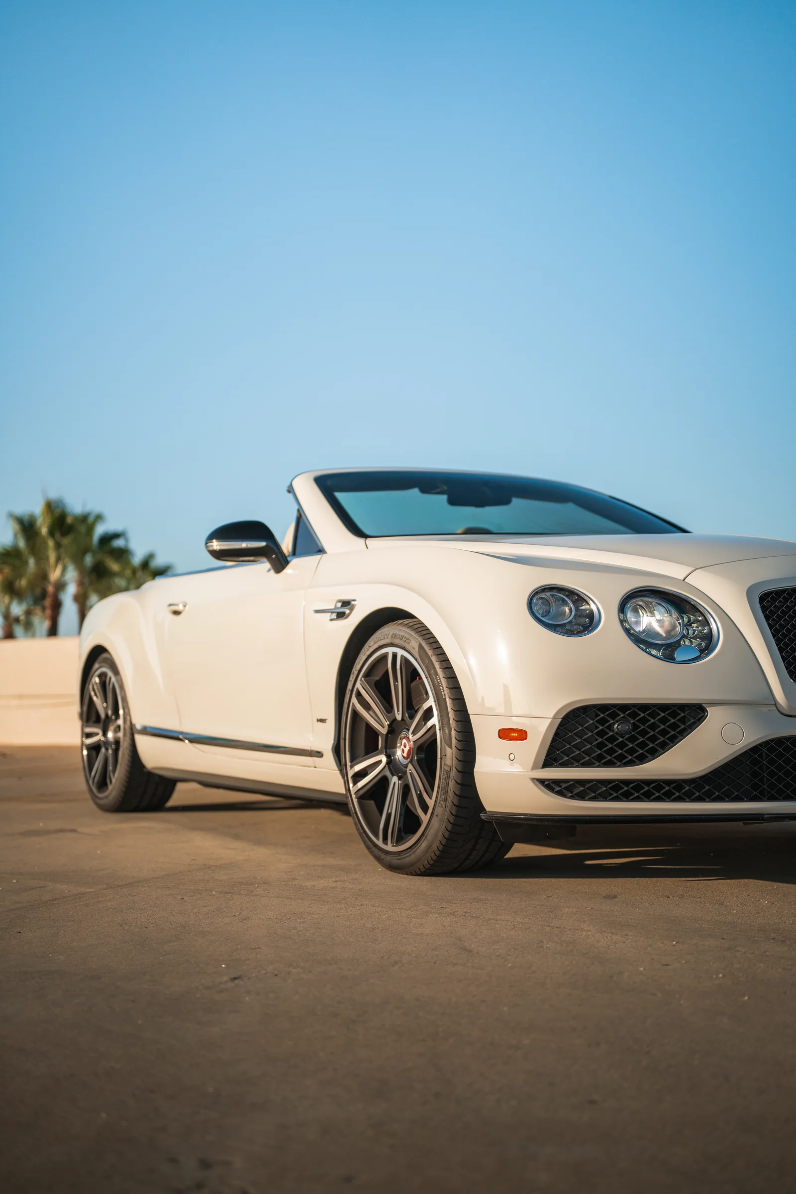 Bentley Continental GT Convertible — image 3